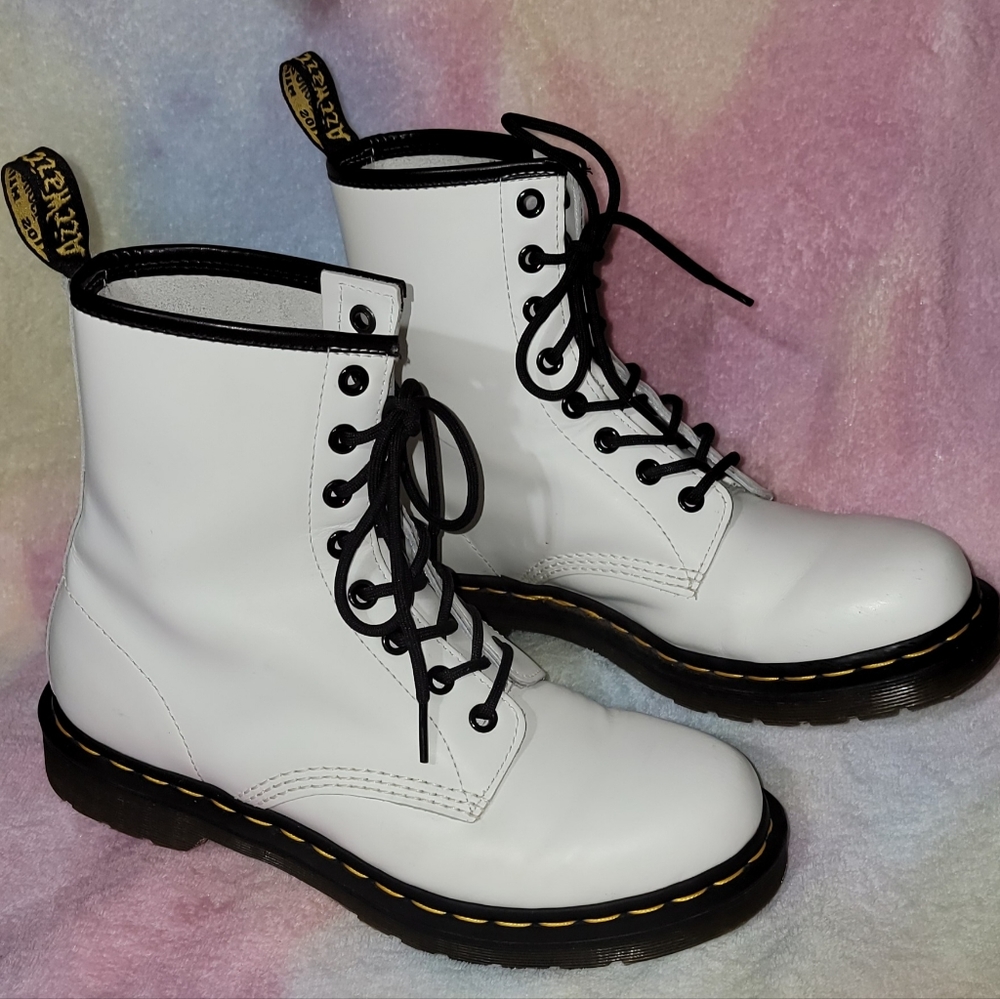 WHITE Dr. MARTENS BOOTS